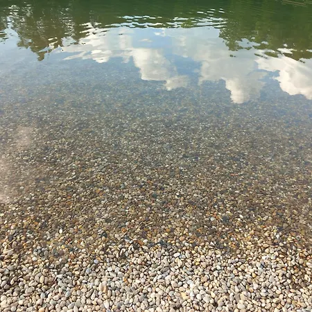 Lotrinsky 招待所 Hodruša