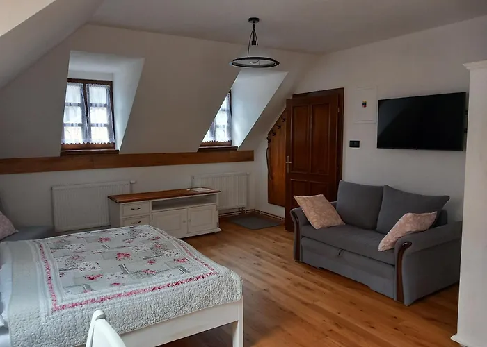 Lotrinsky Vendégház Hodrushámor